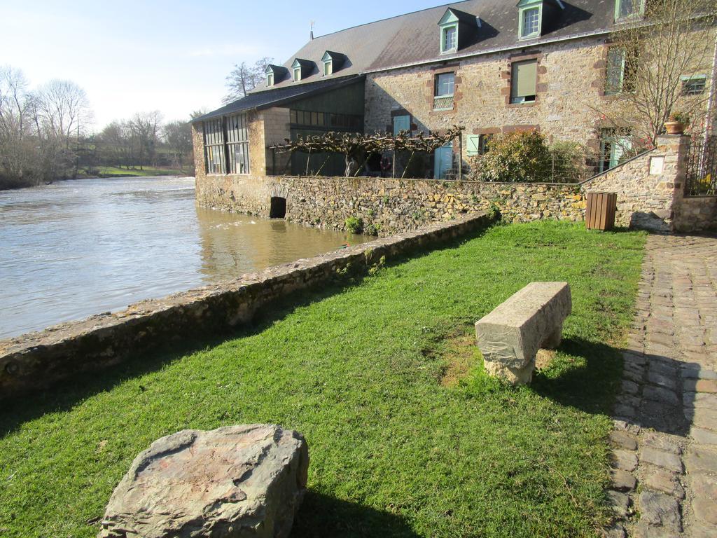 Gite Le Bourgneuf Fresnay-sur-Sarthe ภายนอก รูปภาพ